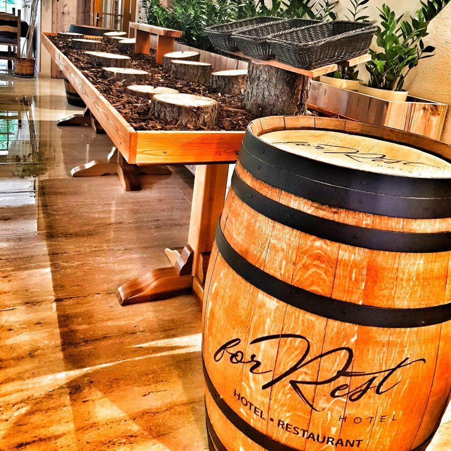 חומוטוב Forrest Hotel מראה חיצוני תמונה