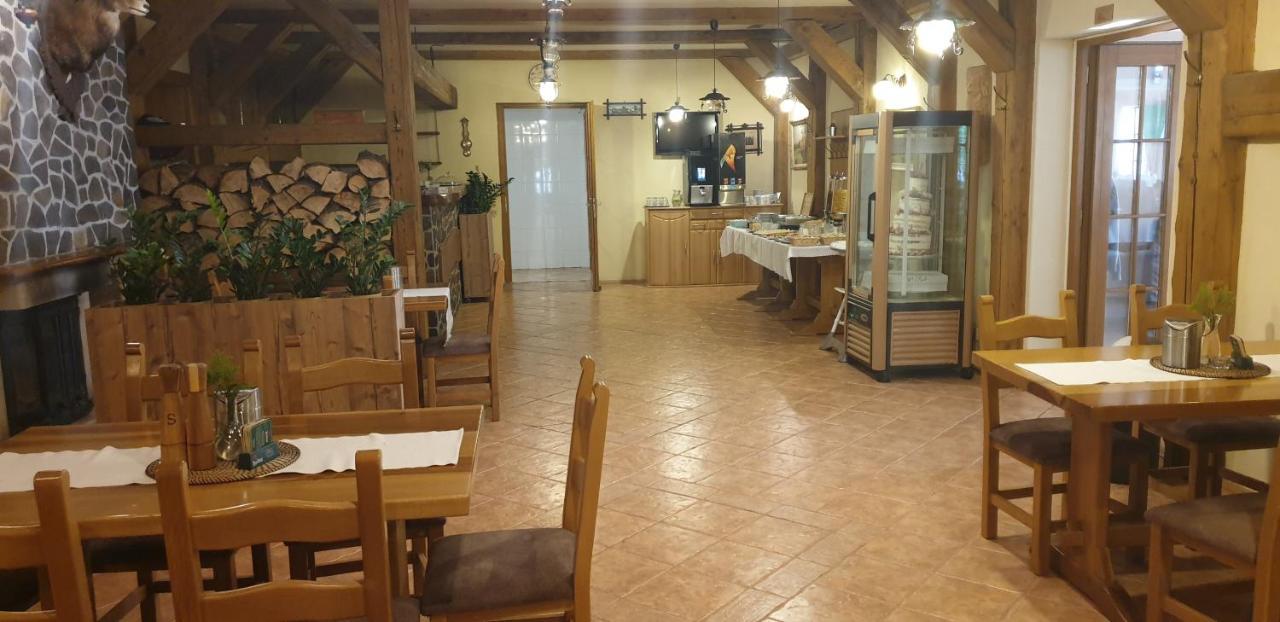 חומוטוב Forrest Hotel מראה חיצוני תמונה