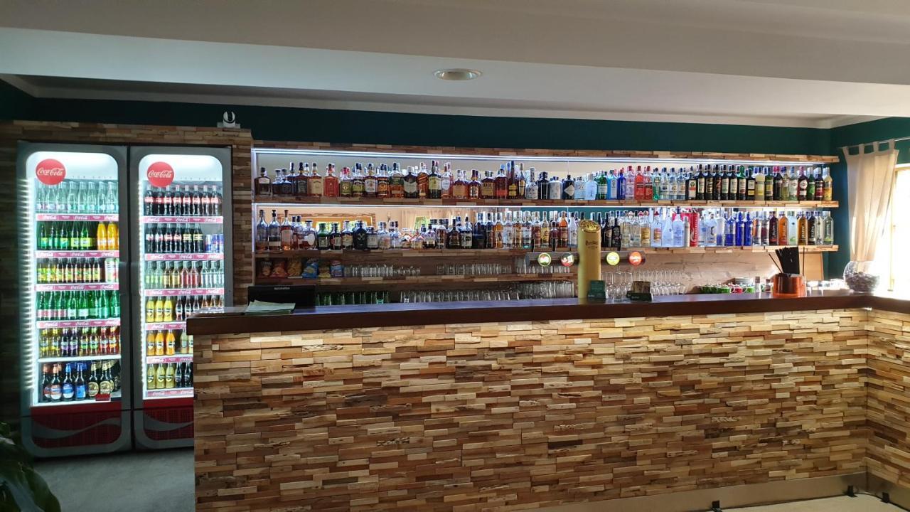 חומוטוב Forrest Hotel מראה חיצוני תמונה