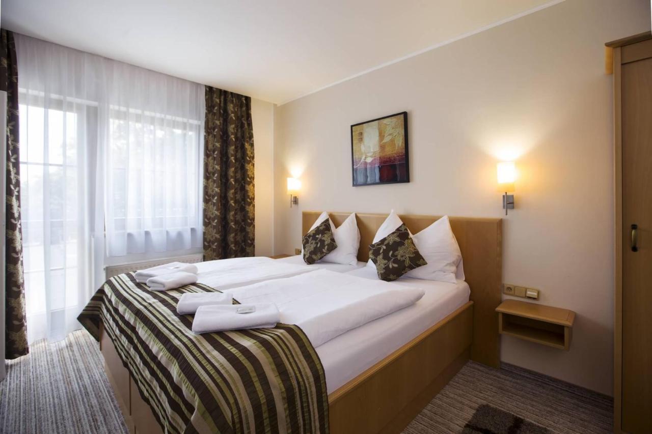 חומוטוב Forrest Hotel מראה חיצוני תמונה
