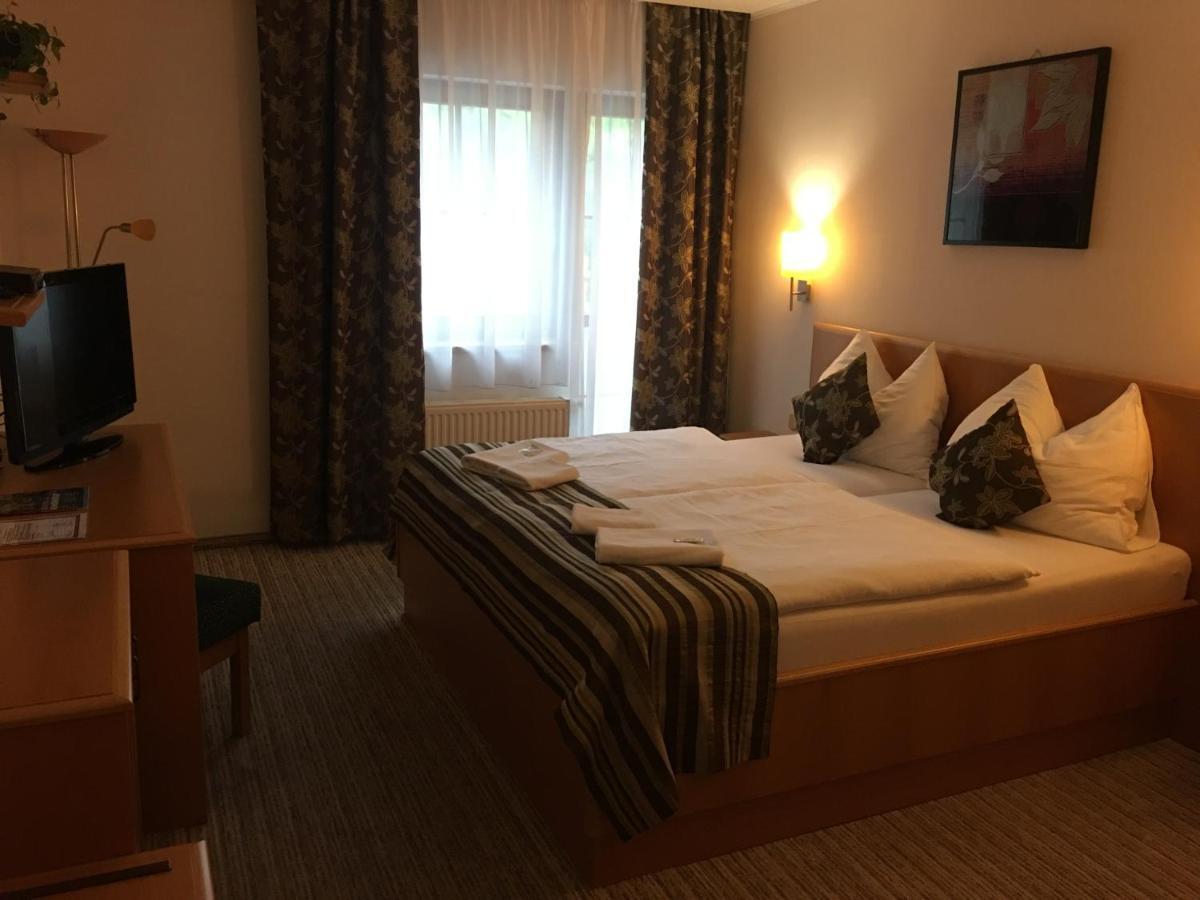 חומוטוב Forrest Hotel מראה חיצוני תמונה