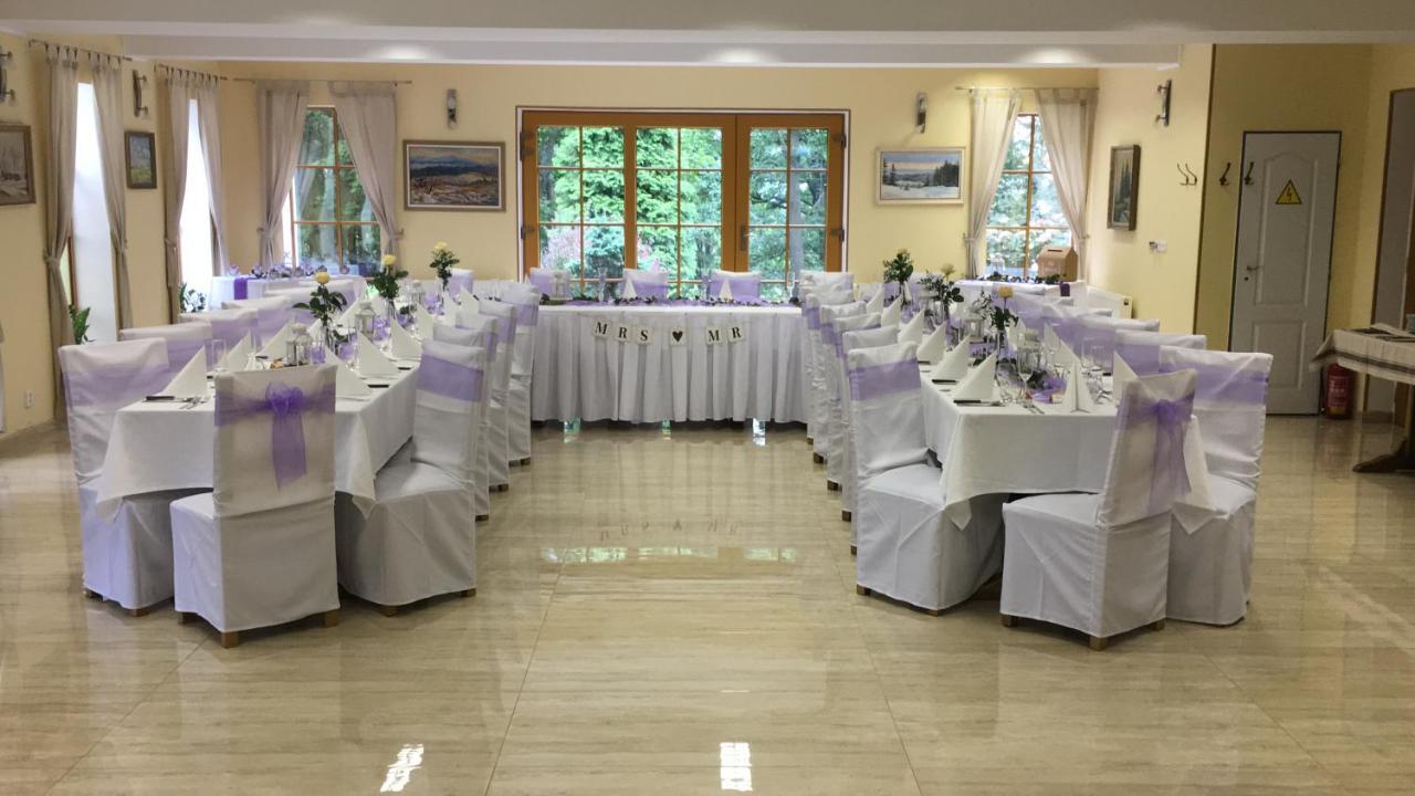 חומוטוב Forrest Hotel מראה חיצוני תמונה