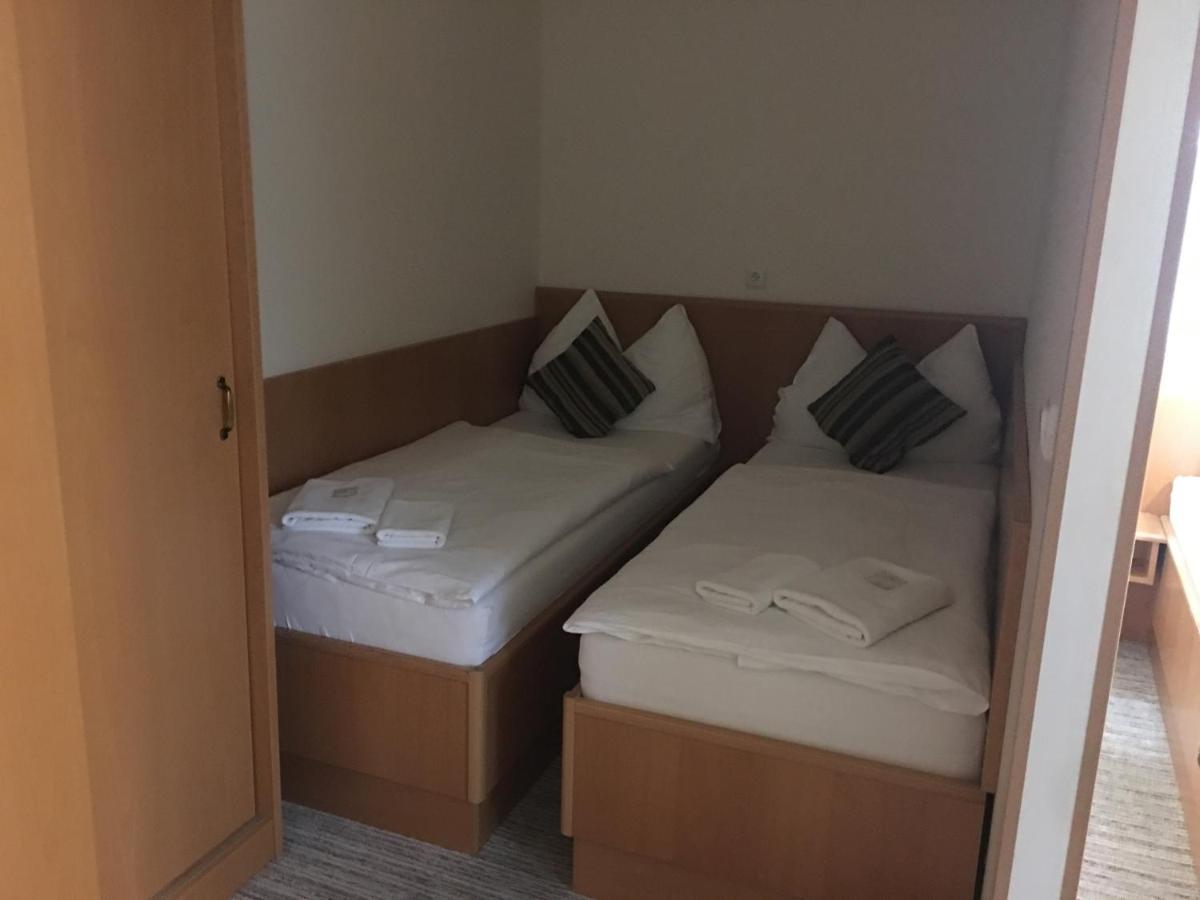 חומוטוב Forrest Hotel מראה חיצוני תמונה